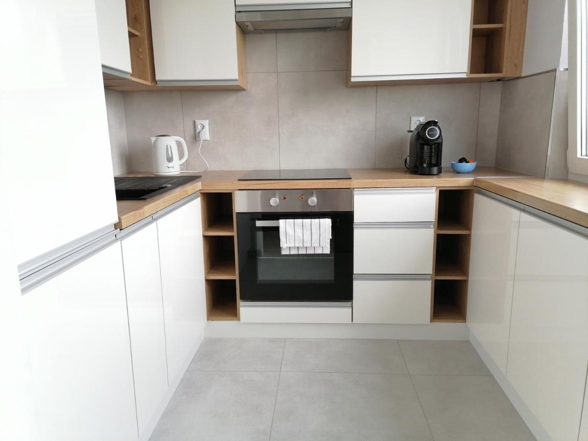 City Apartments Przy Szpitalu Ζγκοζέλετς Εξωτερικό φωτογραφία